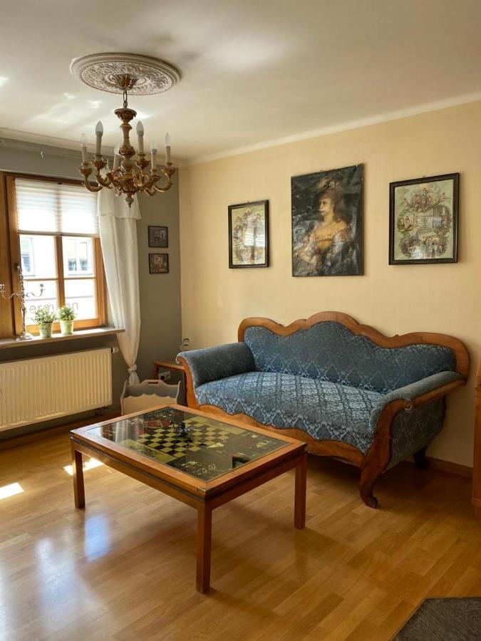 Апартаменты Cafe Einzigartig Ротенбург-на-Таубере Экстерьер фото